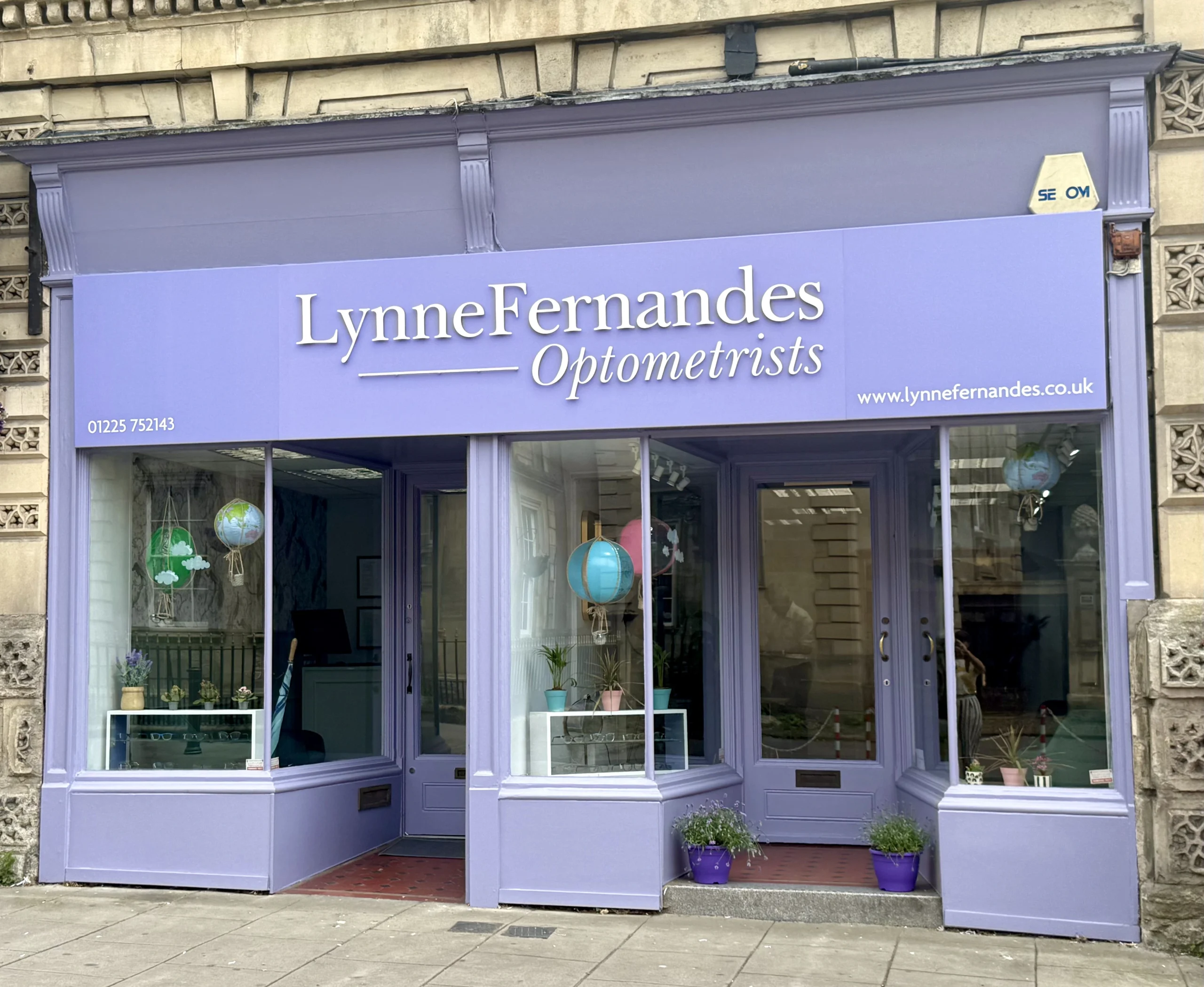 Trowbridge Optometrists, Lynne Fernandes Optometrists